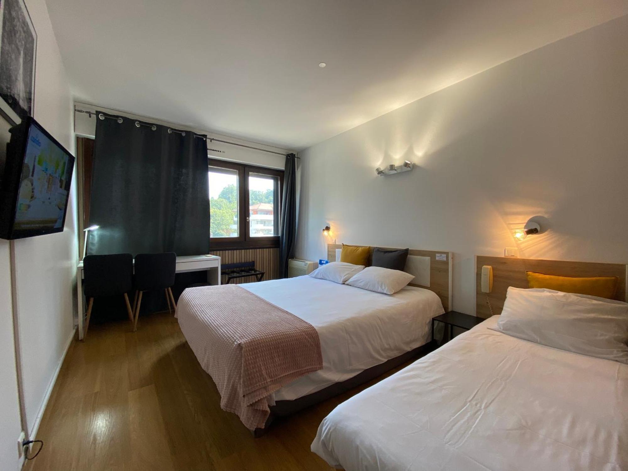 Savoie Hotel Aux Portes De Geneve Saint-Julien-en-Genevois Zewnętrze zdjęcie